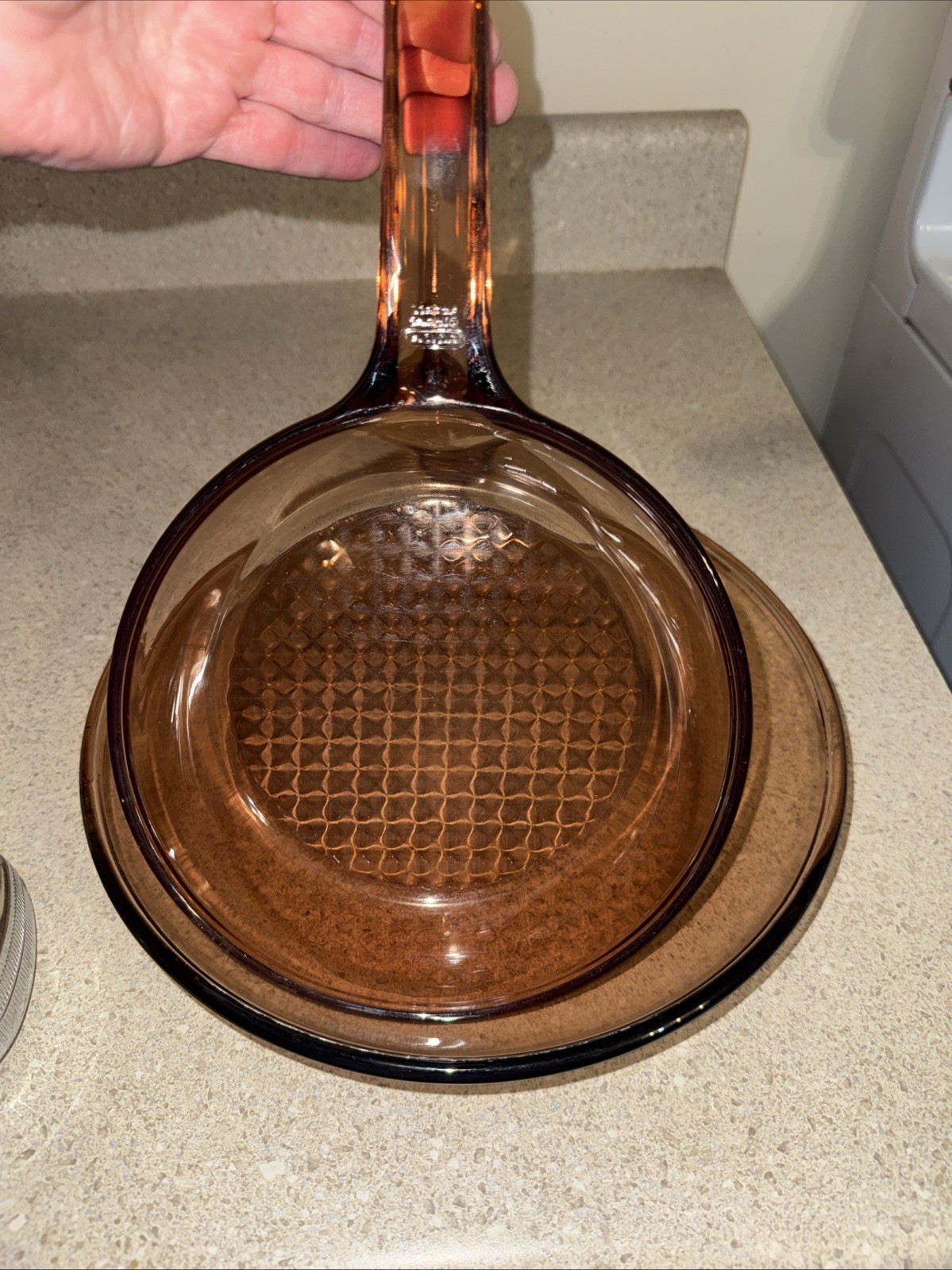 2 -Corning Ware Visions Amber Pyrex Glass 10 & 7″ Waffle Bottom Fry Pan Skillet