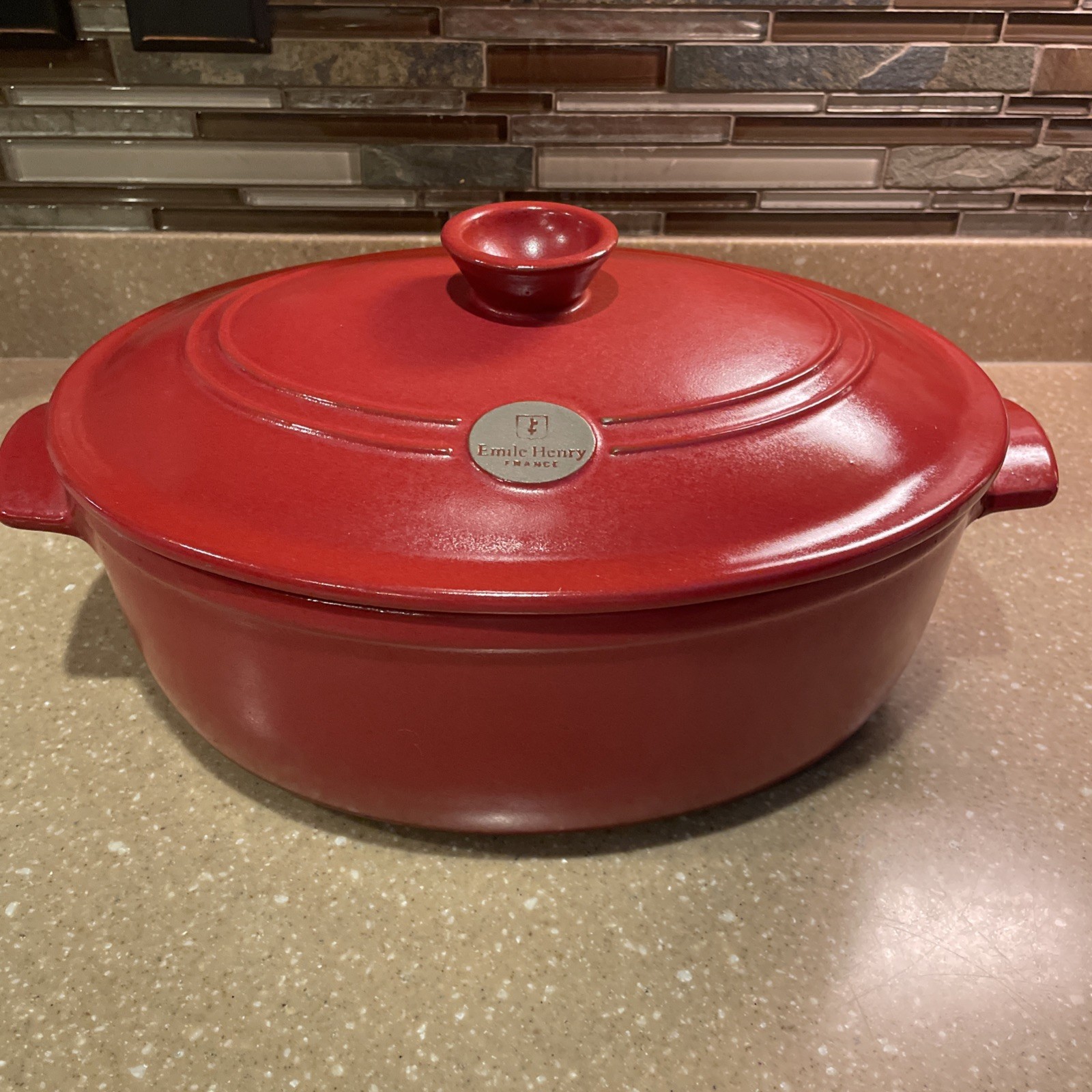 Emile Henry Flame 6.3 Quart Oval Stewpot Dutch Oven, Burgundy READ Description
