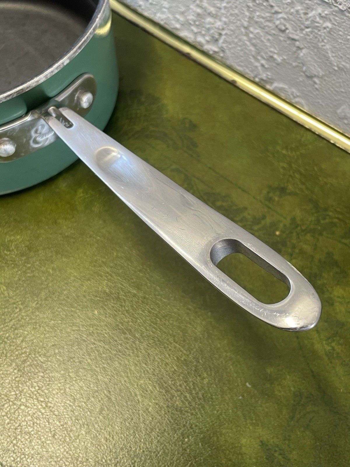 EMERIL 2 Qt Green Sauce Pan Double Pour Spout Steel Pot Handle