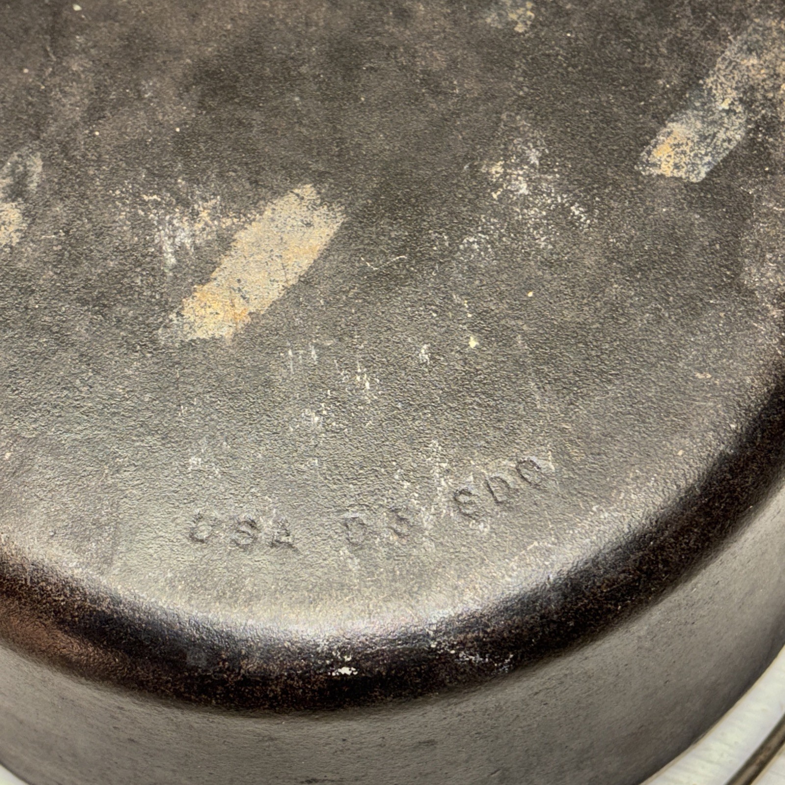 LODGE 10 1/4 #8 DO USA D3 Cast Iron Dutch Oven self basting lid 5 quart