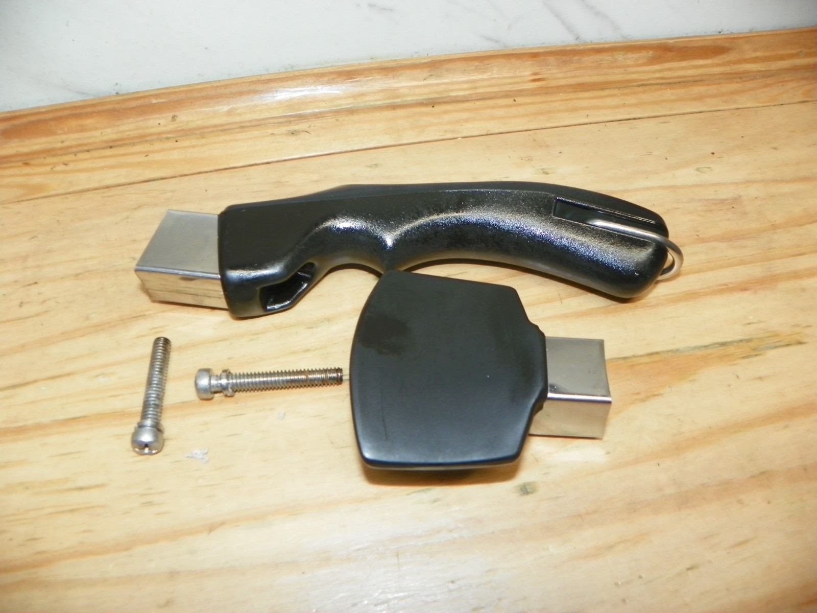 NEW ERA PRO-HEALTH ULTRA REPLACEMENT HANDLE SET USED 7 1/2″ W/SCREWS GUARDS read