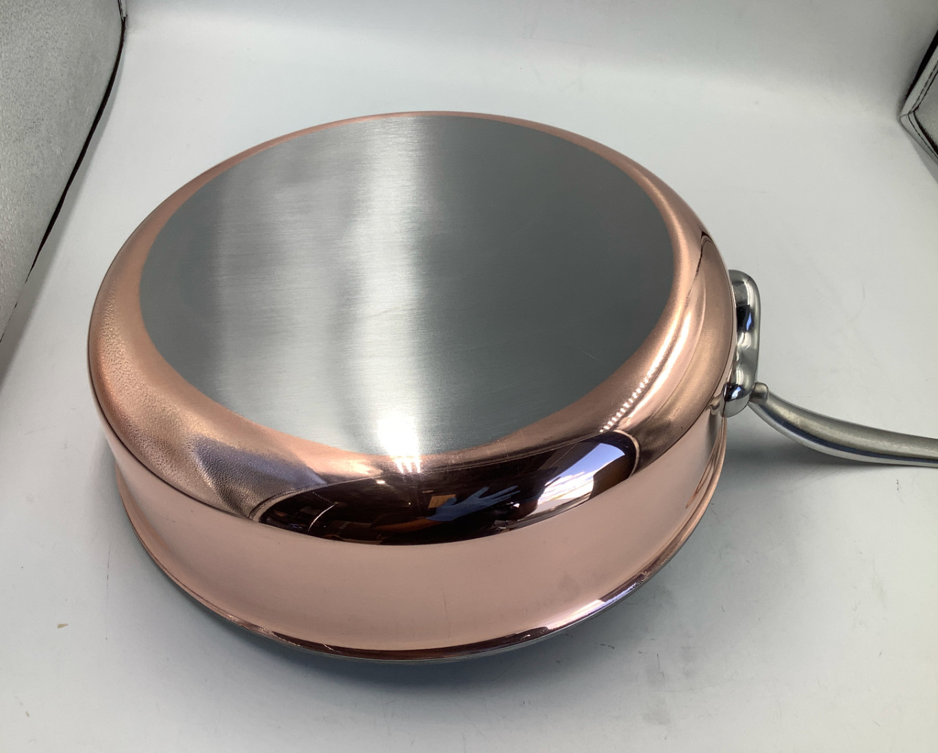 Mauviel M’6S 6-Ply Polished Copper & Stainless Steel Saute Pan. 3.2-qt