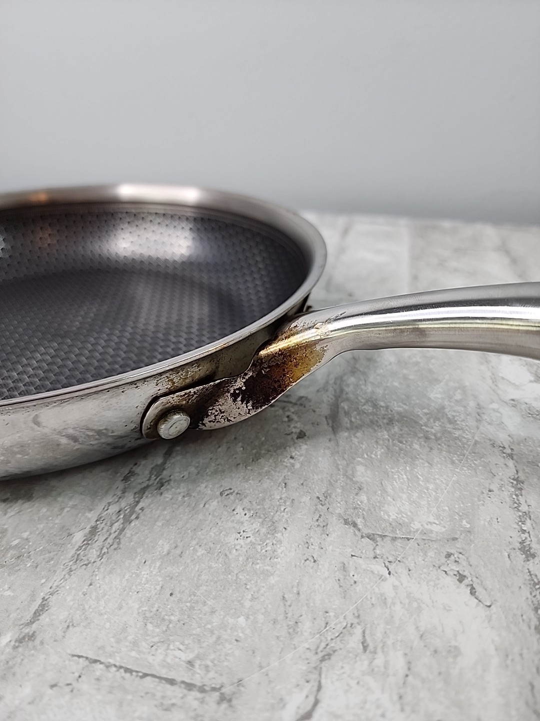 Oster Modessa 9.5″ Nonstick Stainless Steel Frying Pan Silver