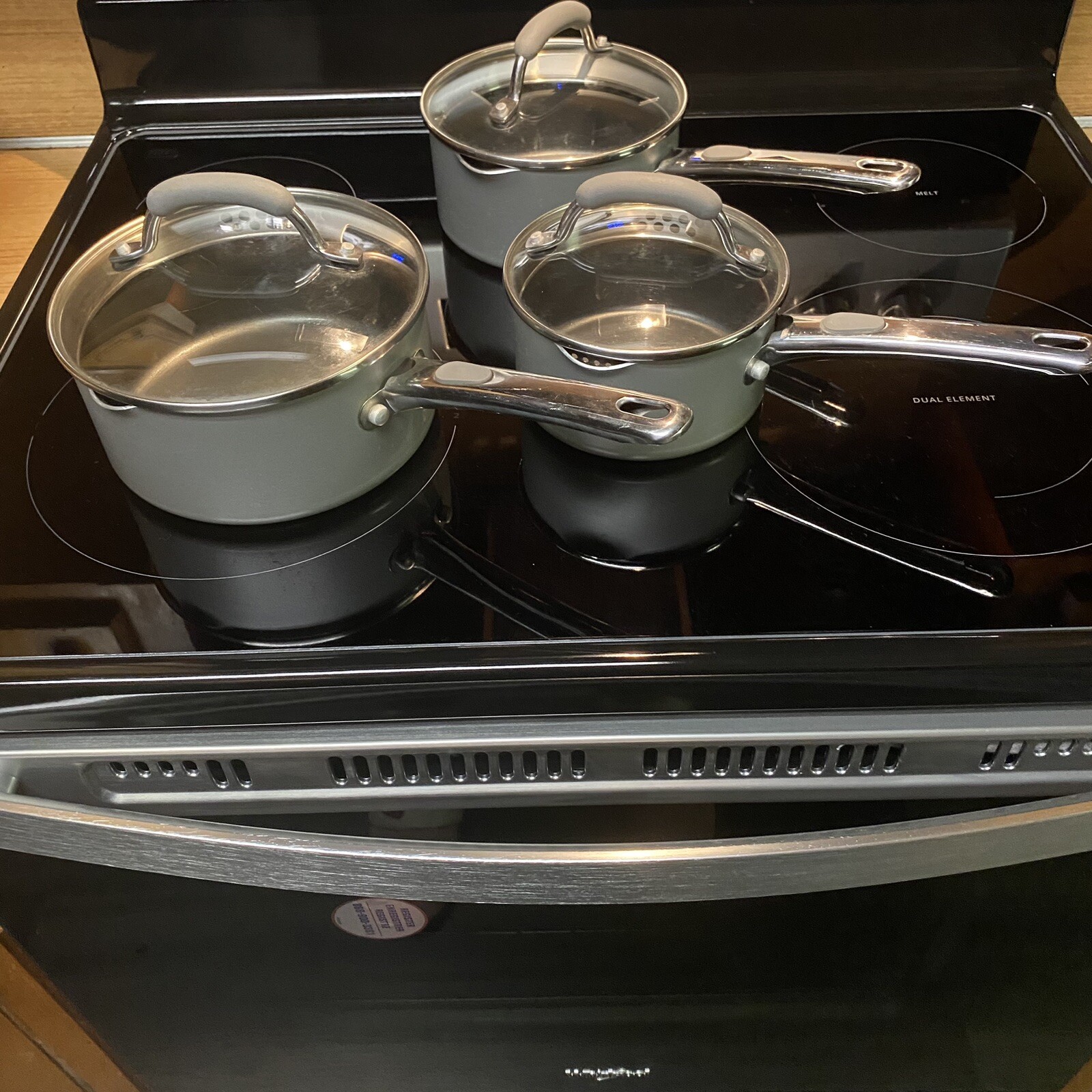 FABERWARE SAUCEPANS Set NON-STICK WITH GLASS LIDS 8”, 7”. and 6” Pans