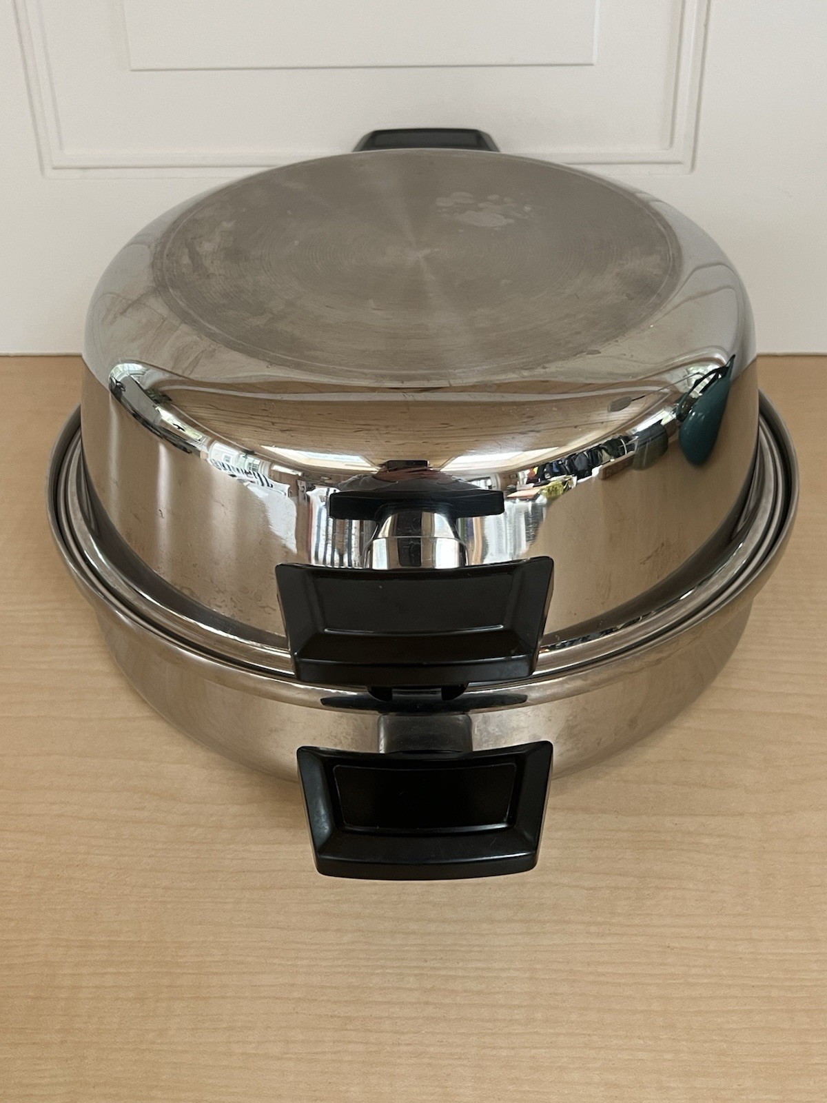 Vtg KITCHEN QUEEN T304 Multi Core 5 Ply Stainless Steel Large Domed Skillet/Pan