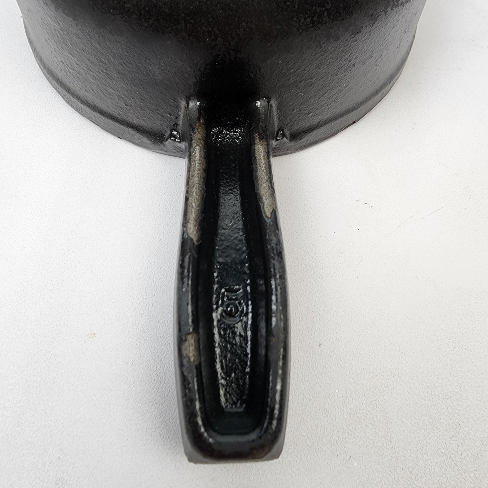 Staub Cast Iron 4.5 x 2″ Mini Round Pan #5 – Matte Back France 10 Teal Bottom