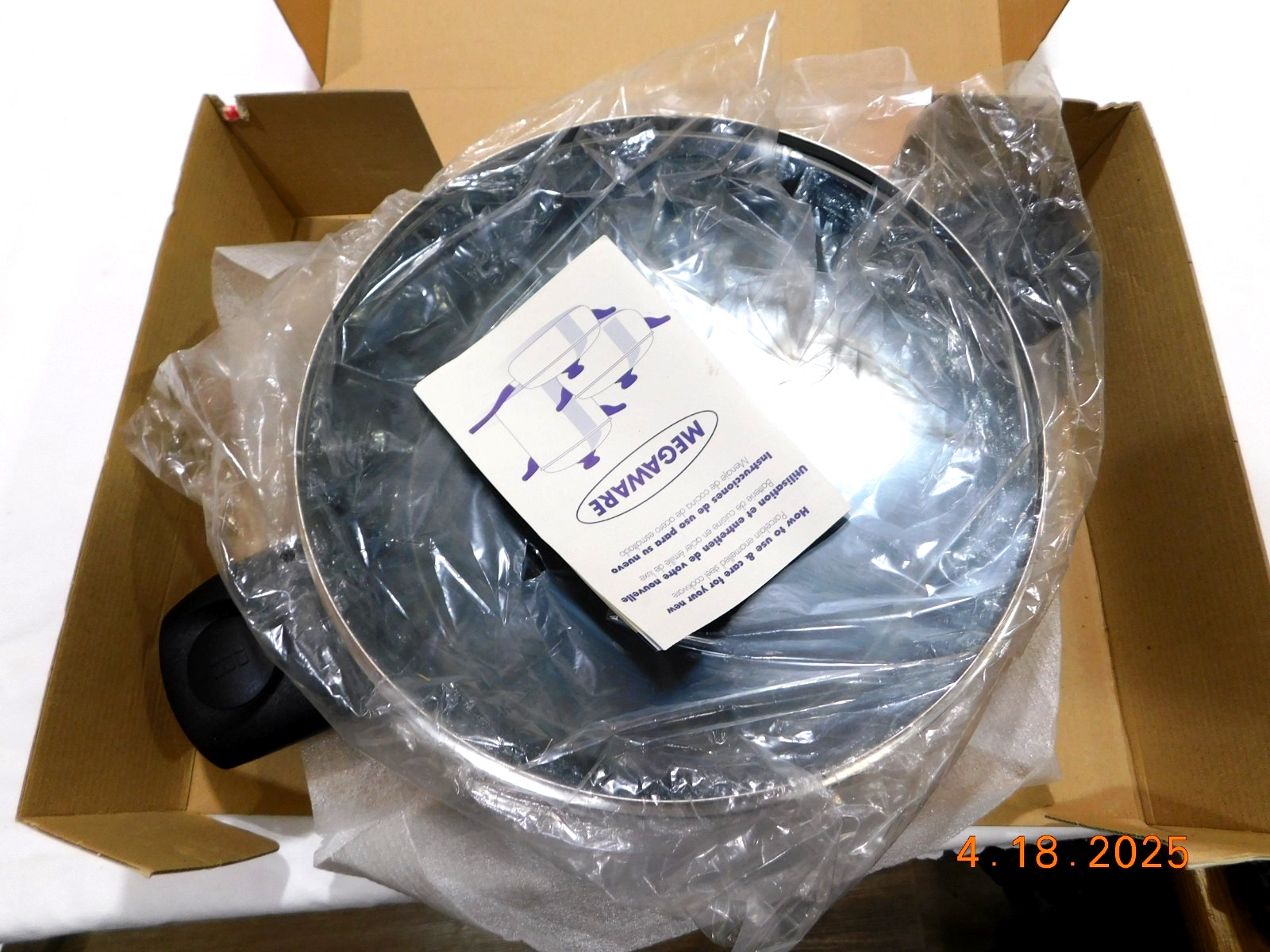 NEW IN BOX CASTAMEL MEGAWARE 11.5″ Covered Casserole Cookware Spain