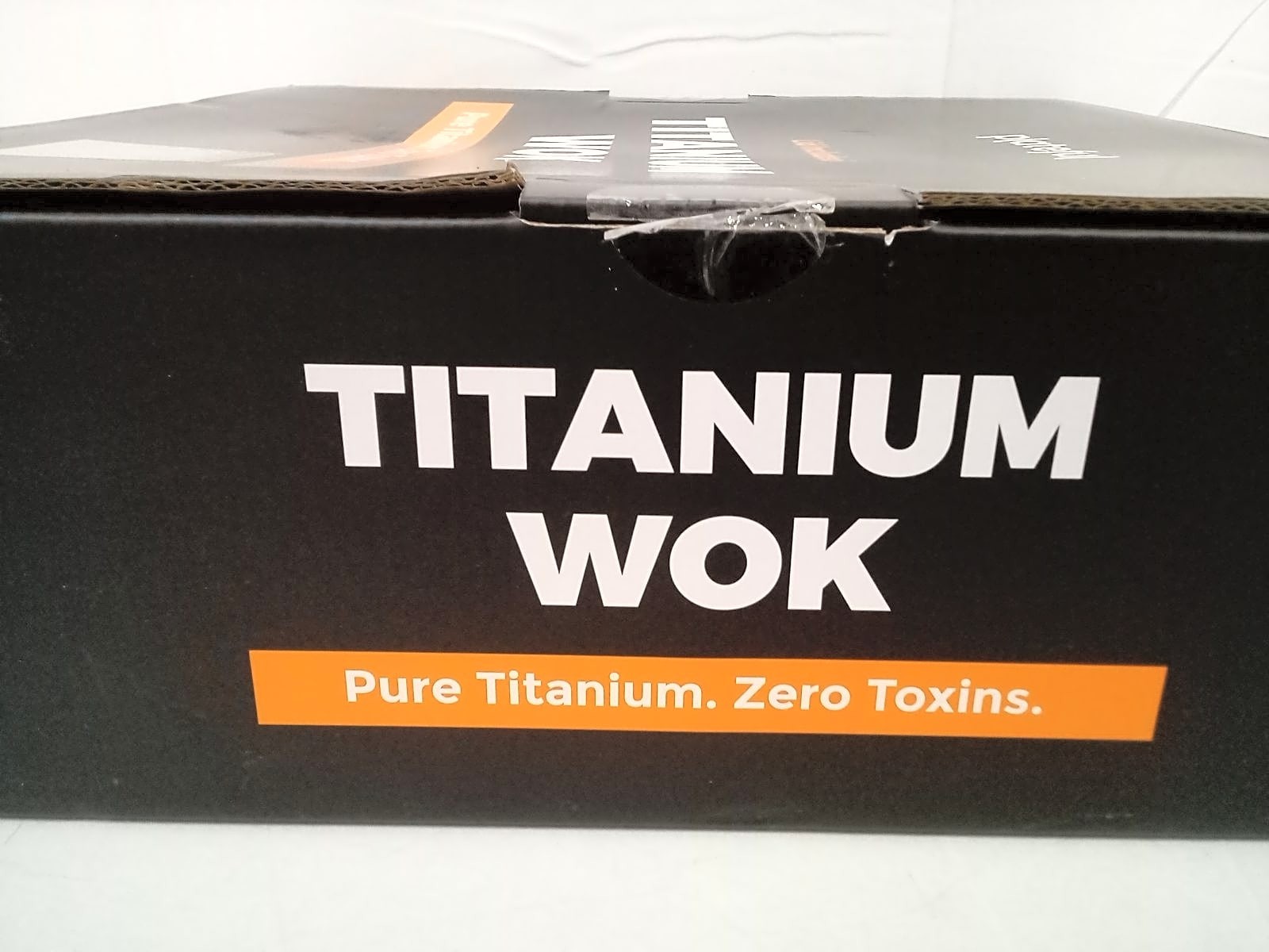 Plateful 12.5″ Titanium Pro Wok with Lid
