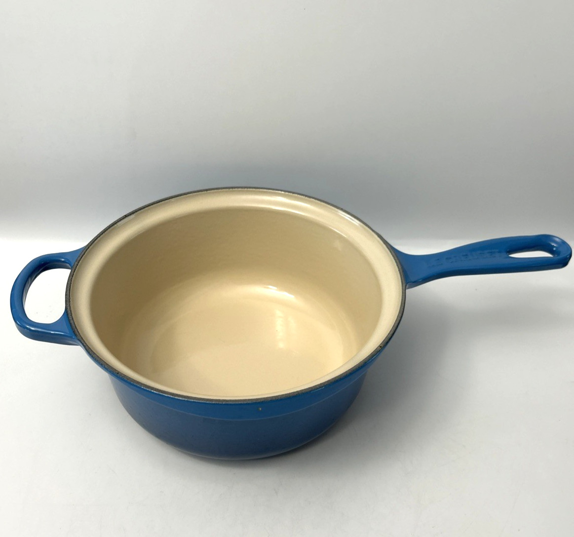 Le Creuset Enamel Cast Iron 2 1/2qt #22 Saucepan No Lid-Blue