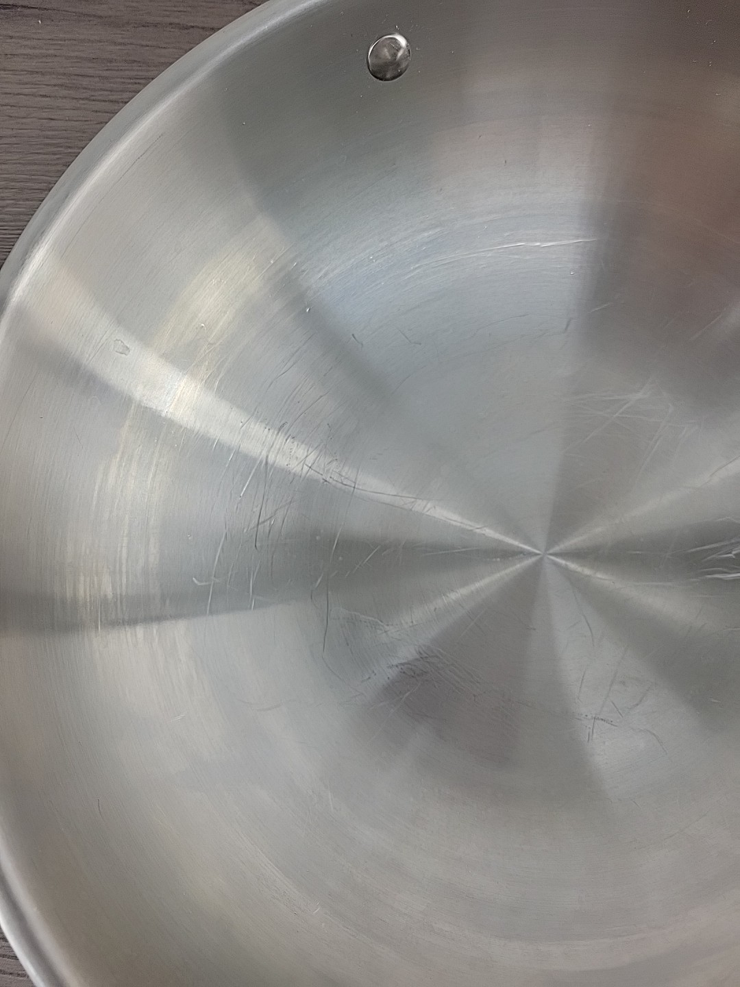 MIU – Wok 13in Tri-Ply Clad Stainless Steel w/ Lid & Spatula | Used
