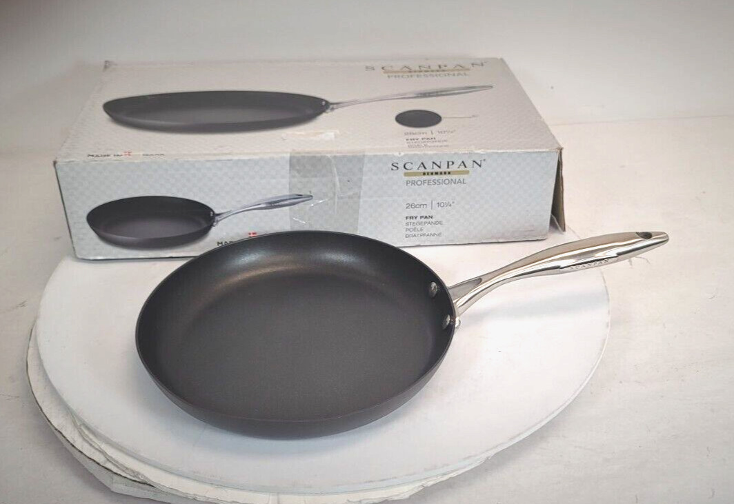 Scanpan Professional 10.25 in. Fry Pan Cookware -dented- FREE S/H