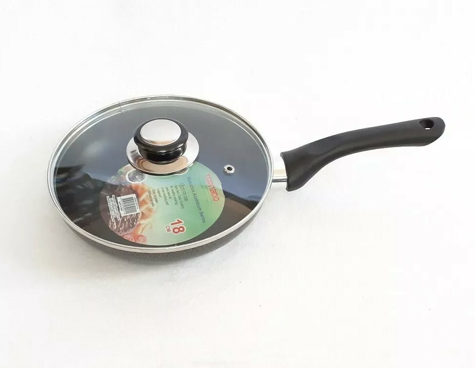 Aluminum Non Stick Fry Pan with lid 18cm 7 inches Black brand new free shipping