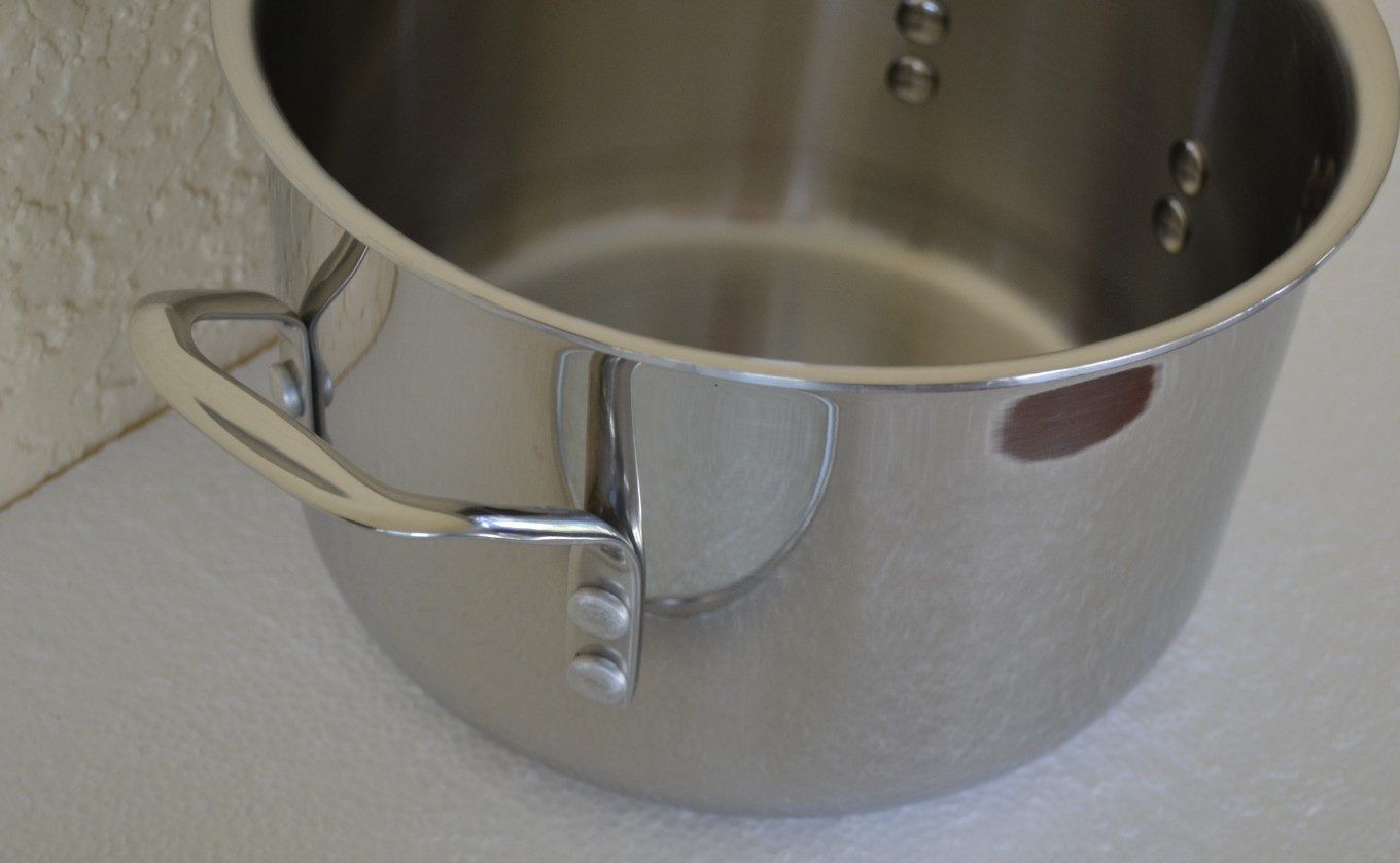Calphalon Tri-Ply Stainless Steel 6Qt. StockPot with Lid