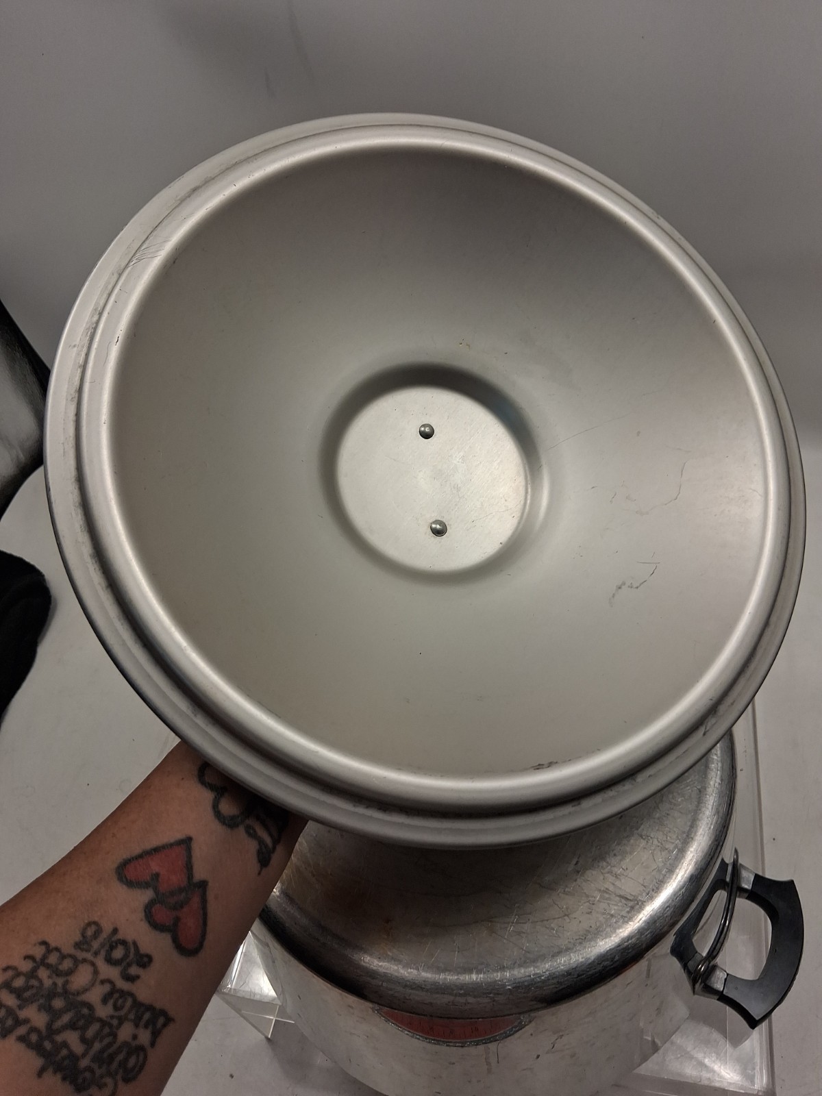 Vintage Wear-Ever Large 8 Quart Aluminum Stock Pot Dutch Oven #728 1/2 W/Lid