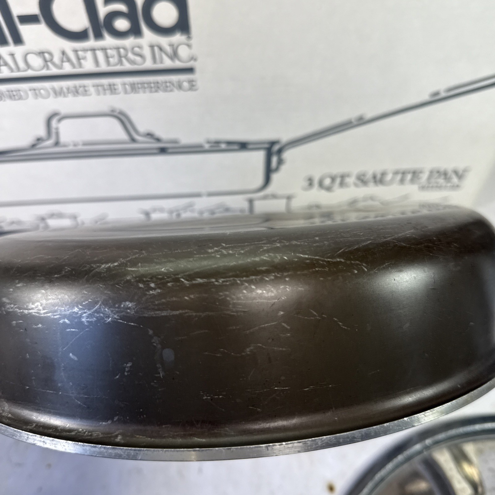 All Clad LTD Saute Pan 11″ 3qt Stainless Steel Anodized With Lid & Box Not Flush