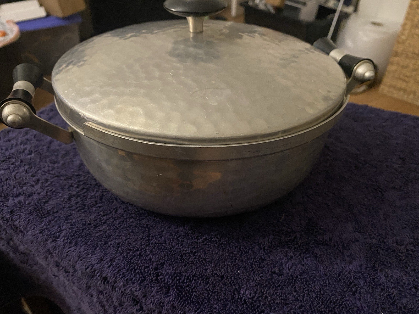 2qt Hammered Aluminum Vented Pot MMM Spain