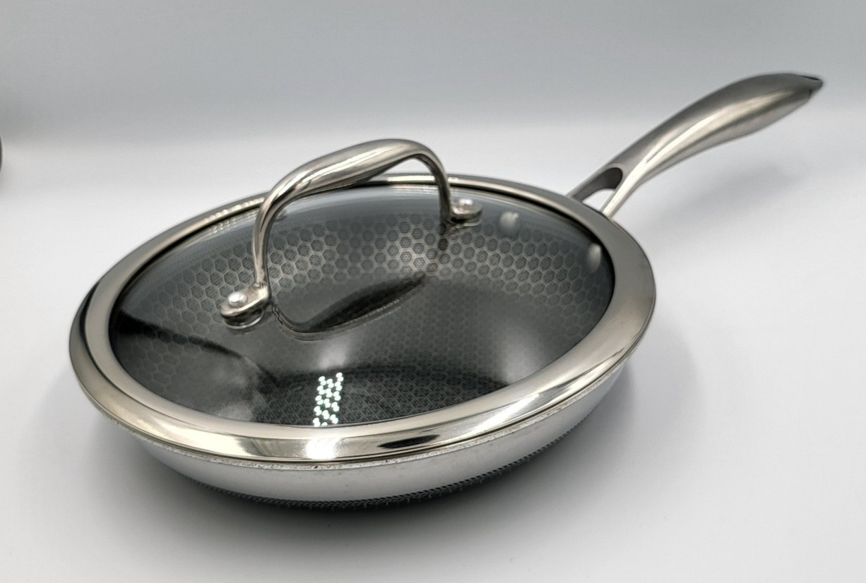 HexClad 8″ FRYING PAN with LID 8-Inch 8 Hybrid Non-Stick – Used Good Condition