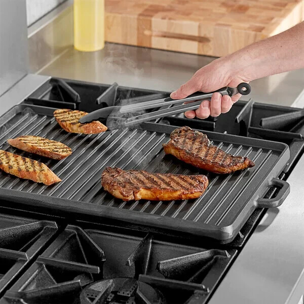 Valor 24 1/2″ x 14 1/2″ Pre-Seasoned Reversible Cast Iron Griddle and Grill Pan