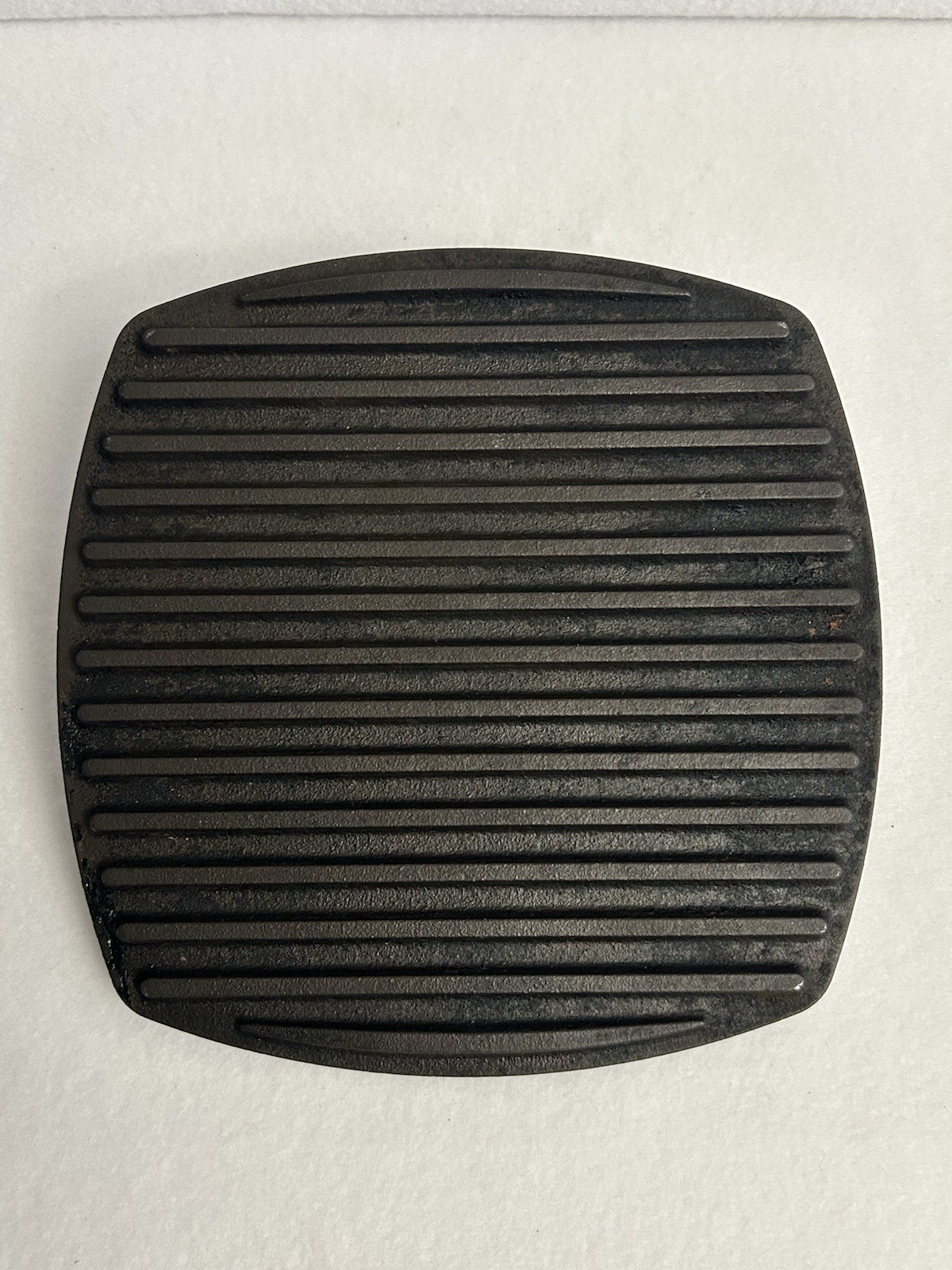 LODGE Flat Cast Iron Grill Burger Panini Press Black Square 8.25” Seasoned