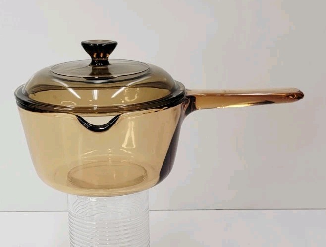 Vintage Corning Amber Vision Ware 1 Liter Sauce Pan W/Pour Spout PYREX V-1-C LID