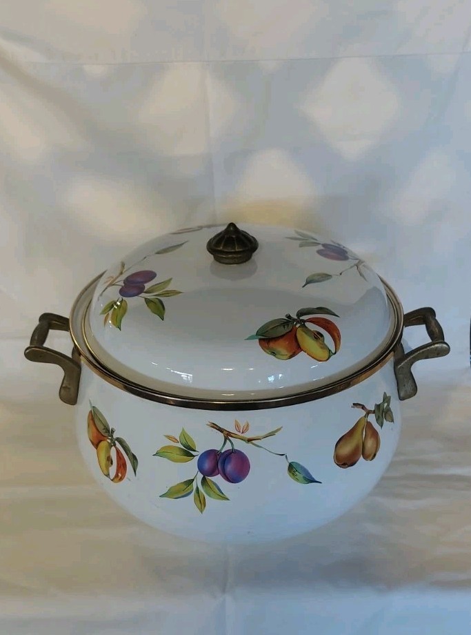 Vintage Tabletops Unlimited Enamel Fruit Pattern Pot w/Lid Brass Hardware.