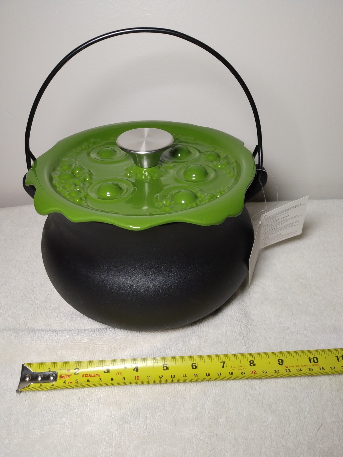 Smith & Clark 4QT Cast Iron Cauldron Witches Brew Bubbling Lid Green Halloween