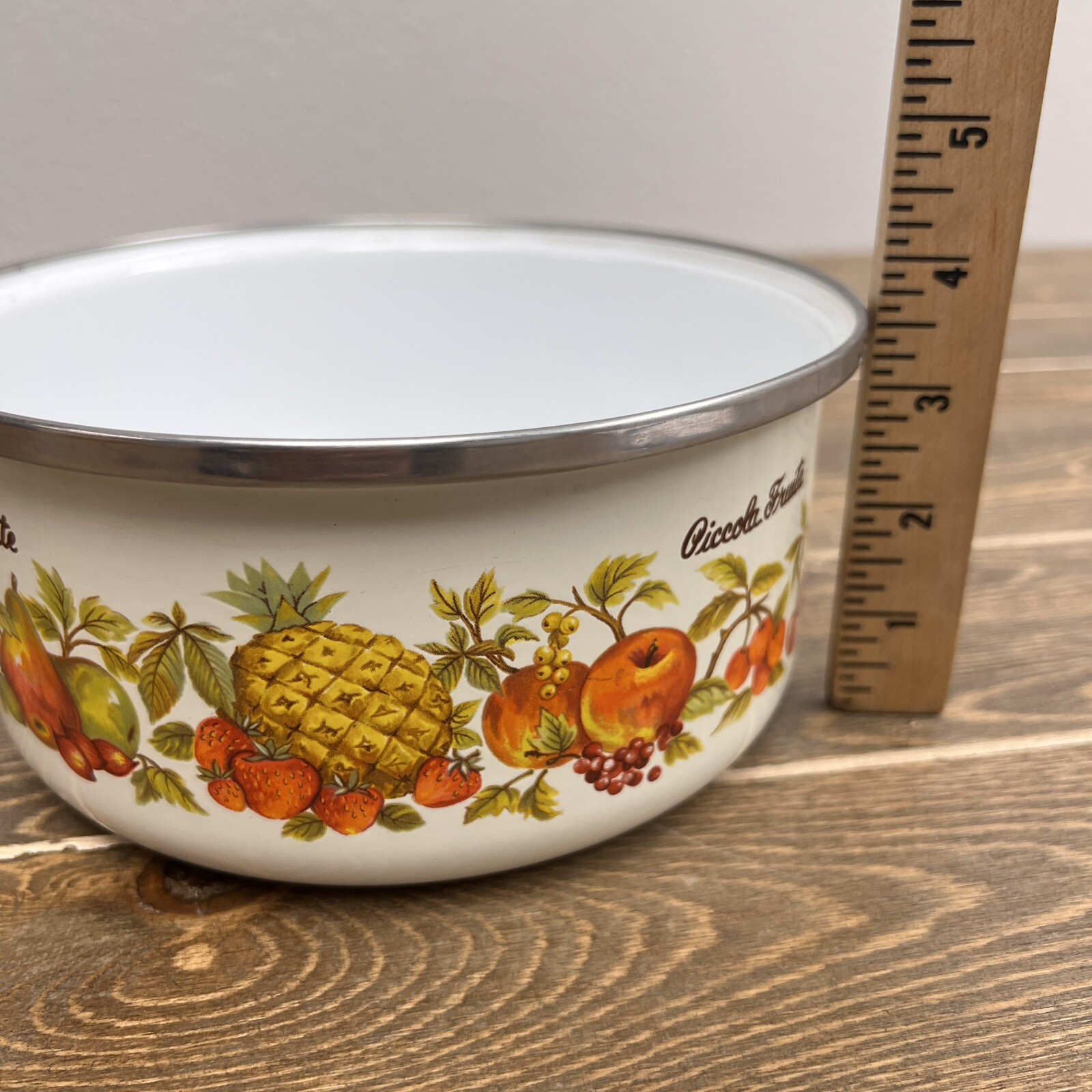 Wilshire House Petit Fruit Spain Cooking Pot Enamel Ware Vintage Retro