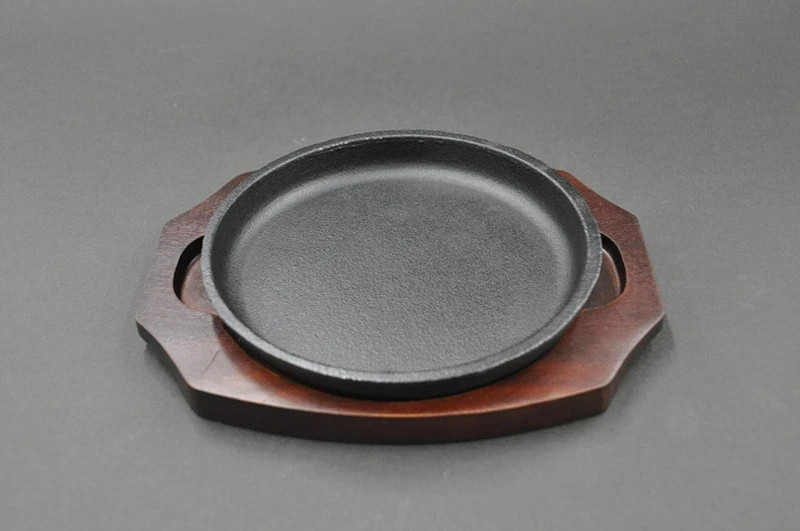Tokiwa Iron Grill Plate Round Small 17cm (6.7in) w/ Wood Tray 304 Japan Made New