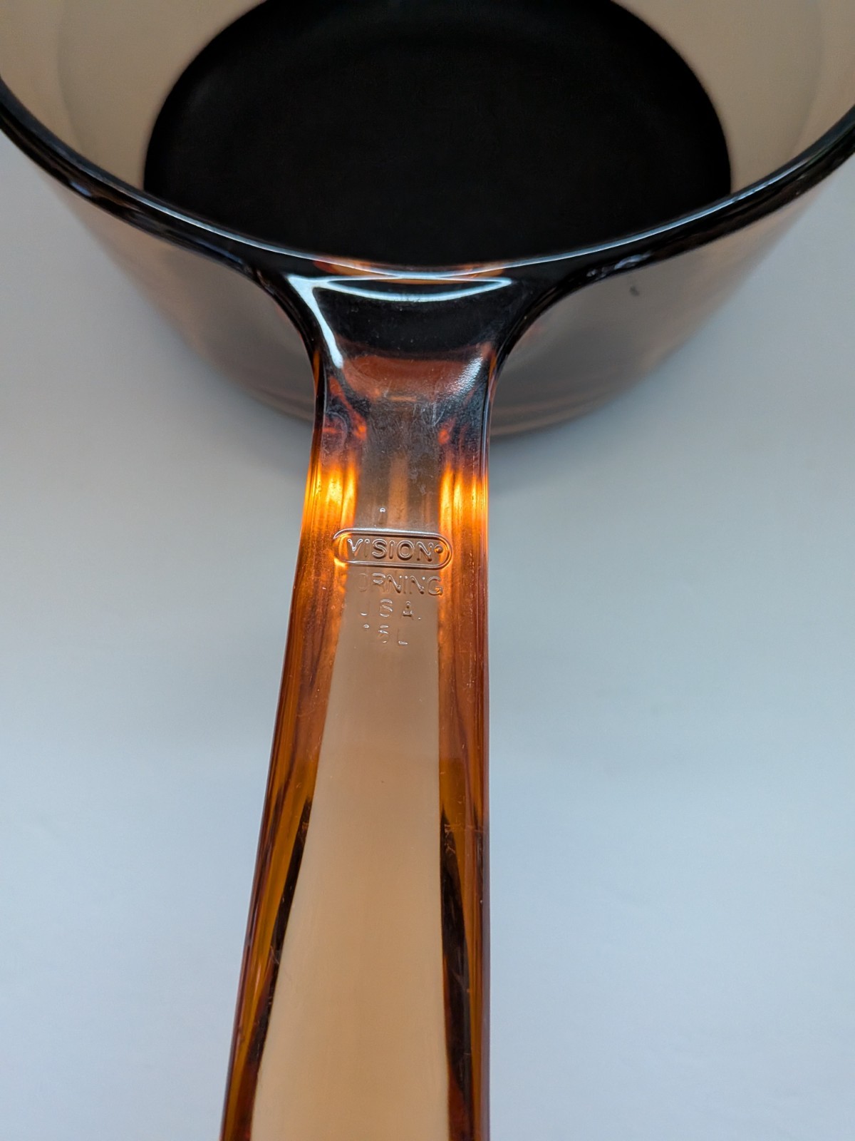 Corning Vision Amber Glass Cookware 1.5 liters Teflon coated saucepan & lid