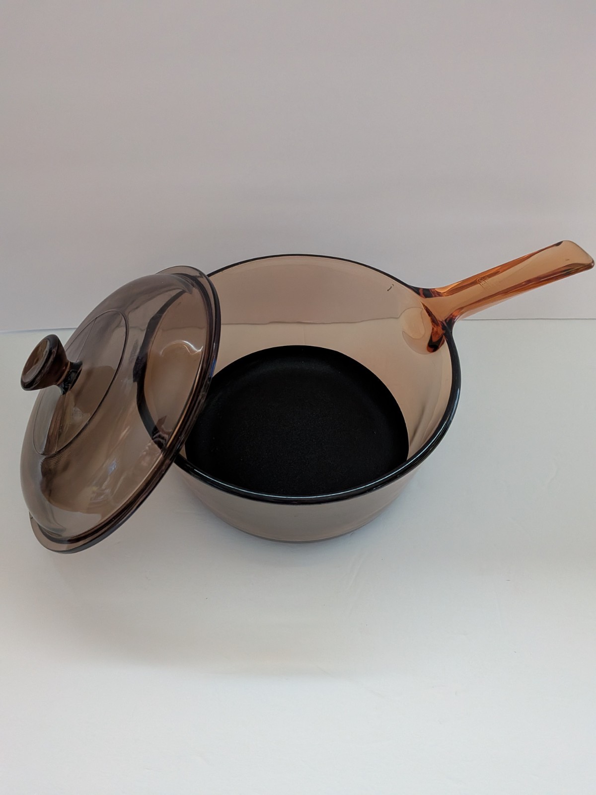Corning Vision Amber Glass Cookware 1.5 liters Teflon coated saucepan & lid