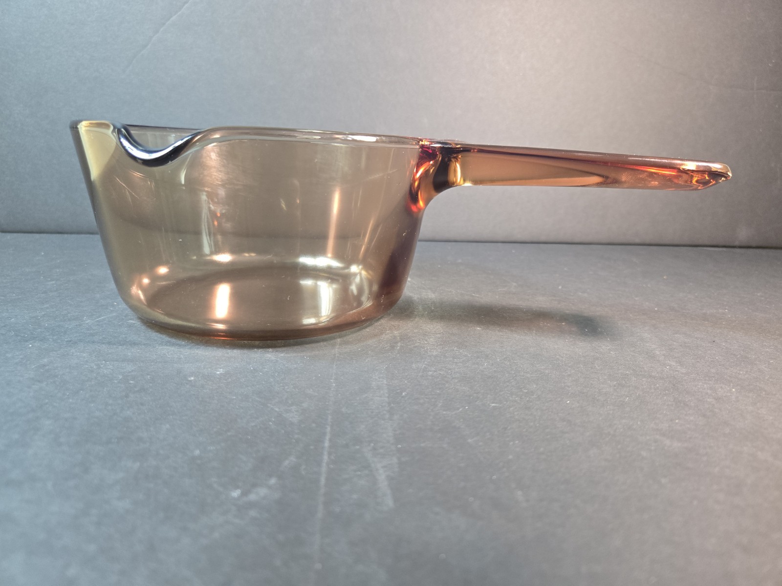 Vintage Vision Corning Ware USA 1L Amber Saucepan Pot w/Pour Spout & Pyrex Lid