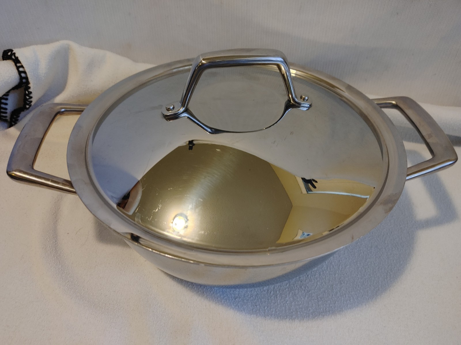TRAMONTINA TRI PLY CLAD STAINLESS SAUCE PANS 2 QT NO LID & 4 QT SAUCIER W/ LID