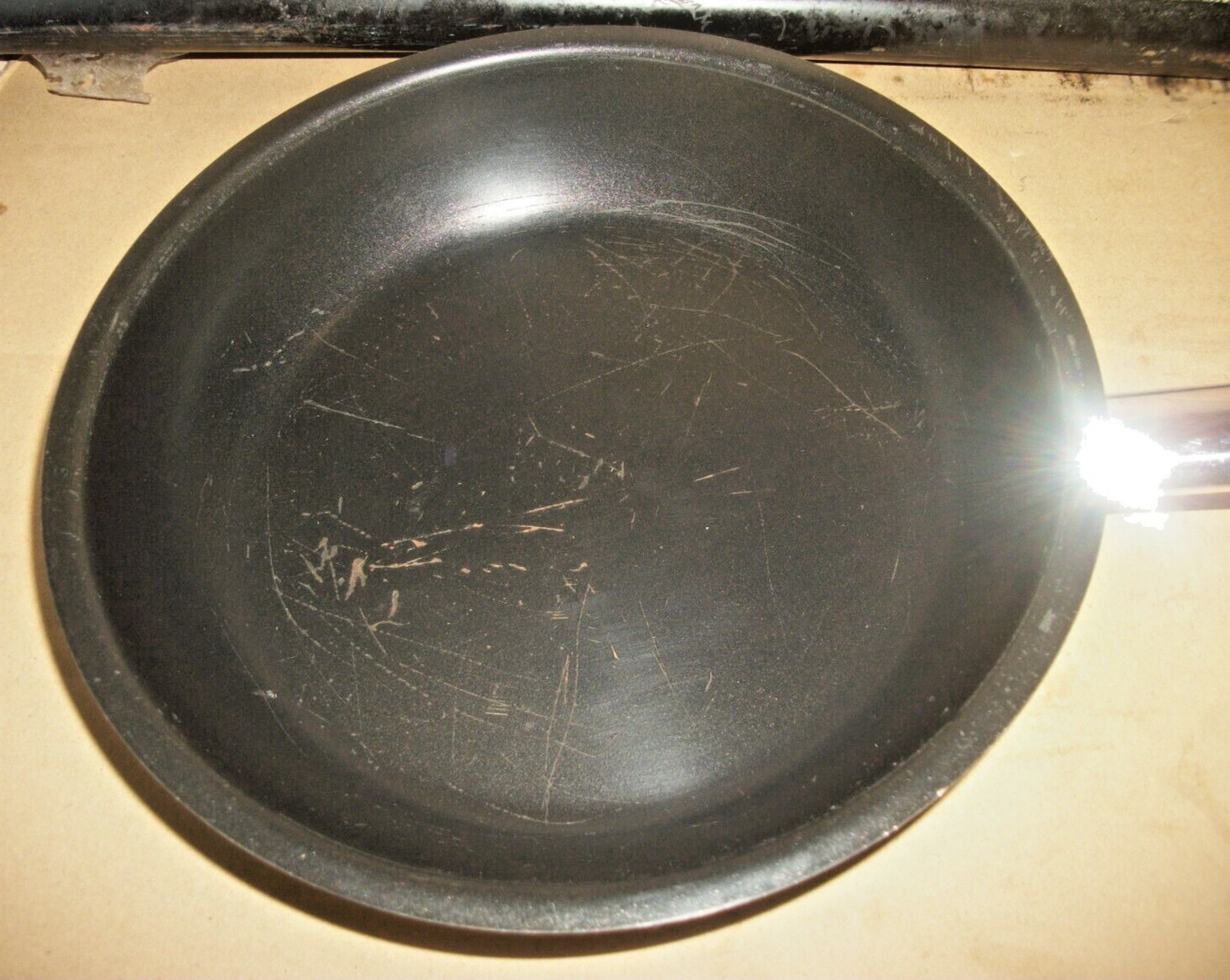 Matfer Small 8″ Inch Nonstick Skillet/Fry Pan -Thick Disk Bottom 18/10 Stainless