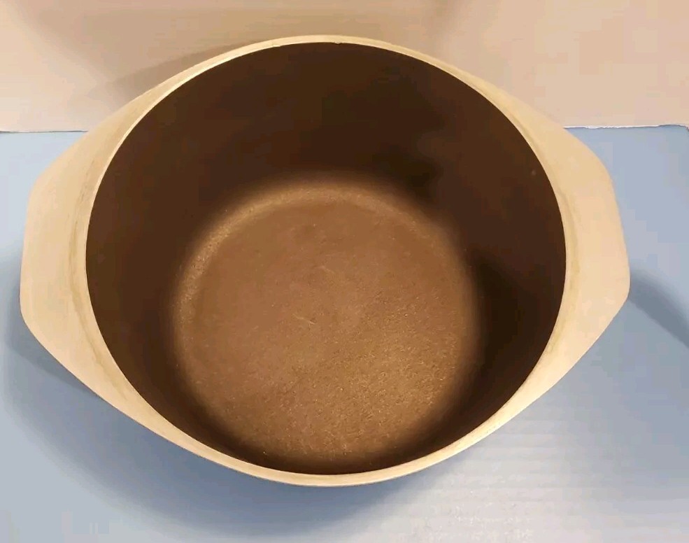 Club Classic 5 Dutch Oven 5 Qt Aluminum Pot W/ Lid Yellow / Brown Vtg