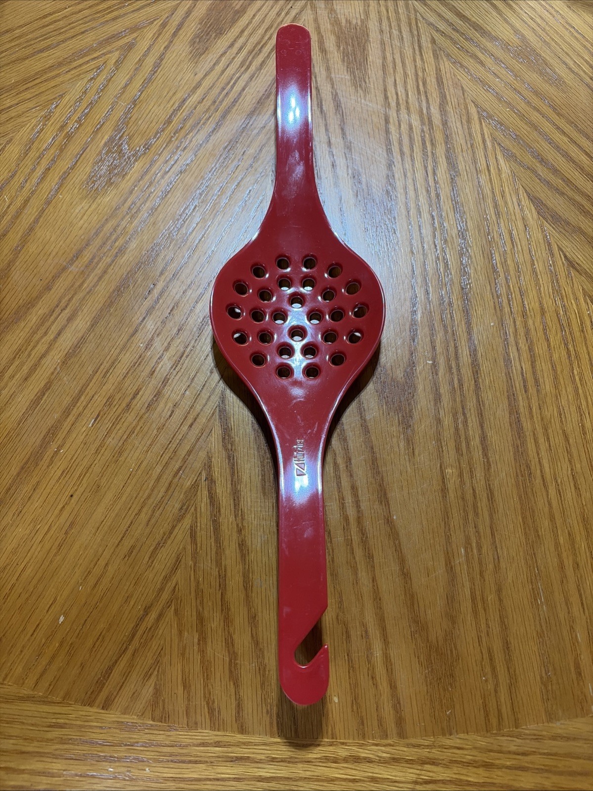 Hutzler Red Boil-Over Stopper 13.75”