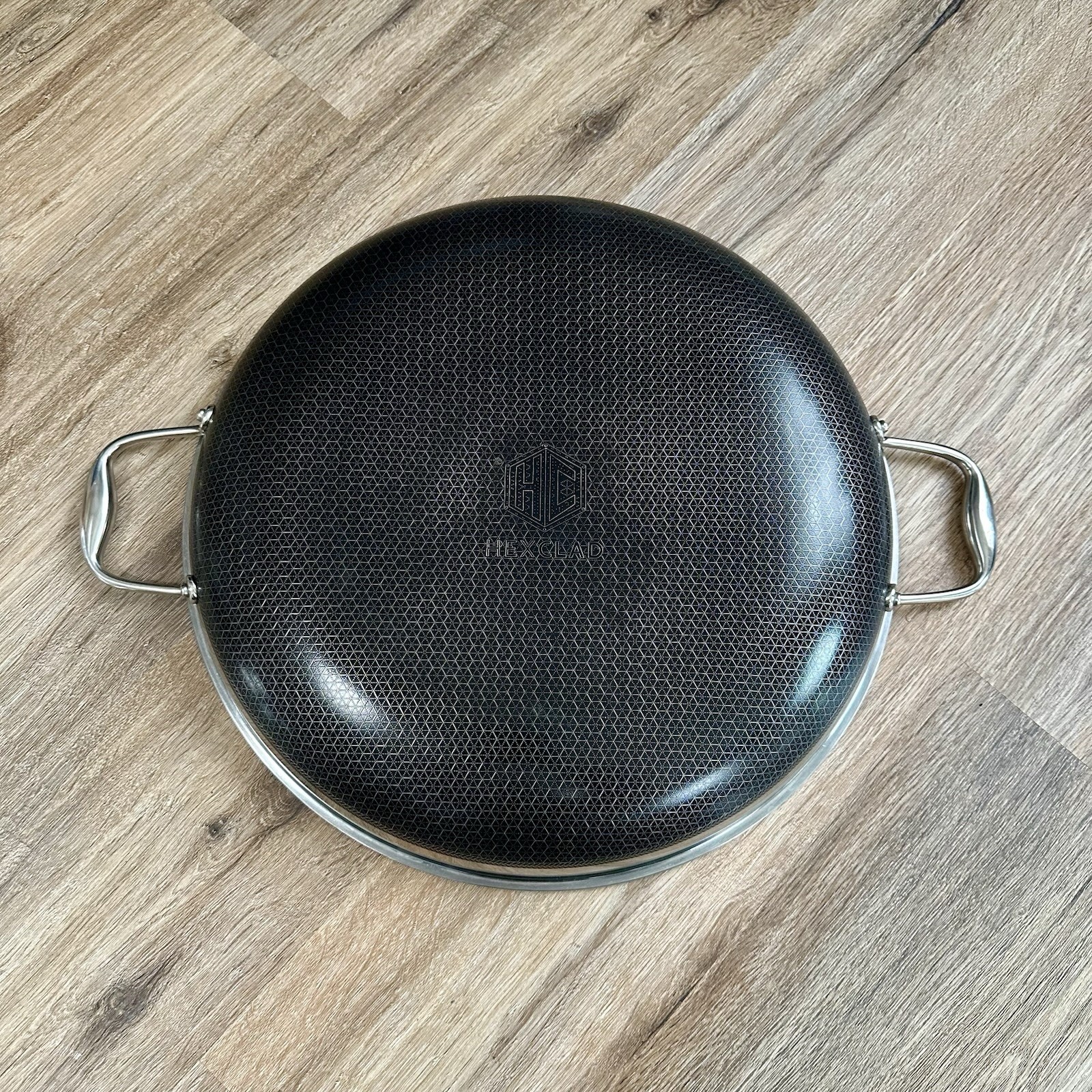 HexClad Hybrid Nonstick 14″ Frying Pan, Stainless Steel Lid Skillet Used #8730