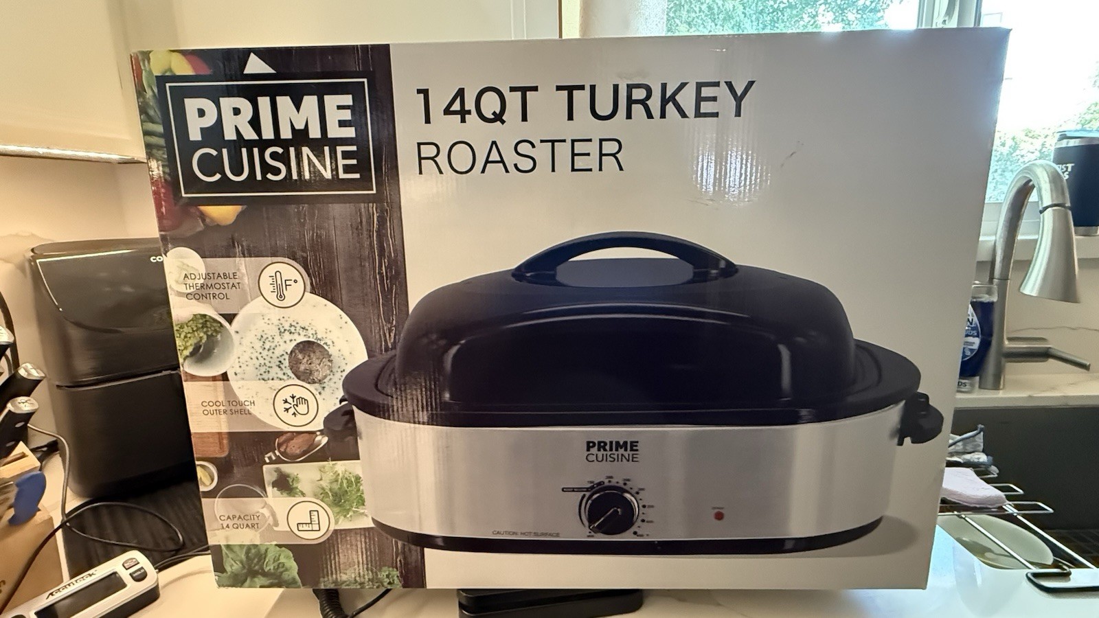 14 Quart Roaster Oven Self-Basting Lid Turkey Roasting Pan NEW SEALED