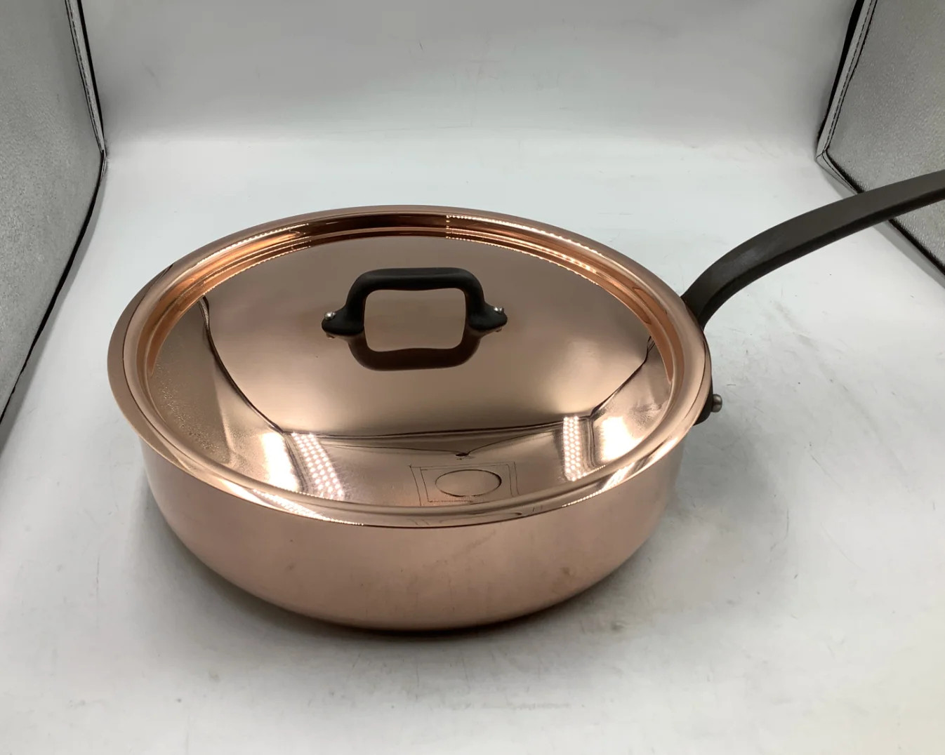 Mauviel M’Heritage 250 CI Copper Saute pan With Lid, Cast Iron Handle, 3.3-Qt