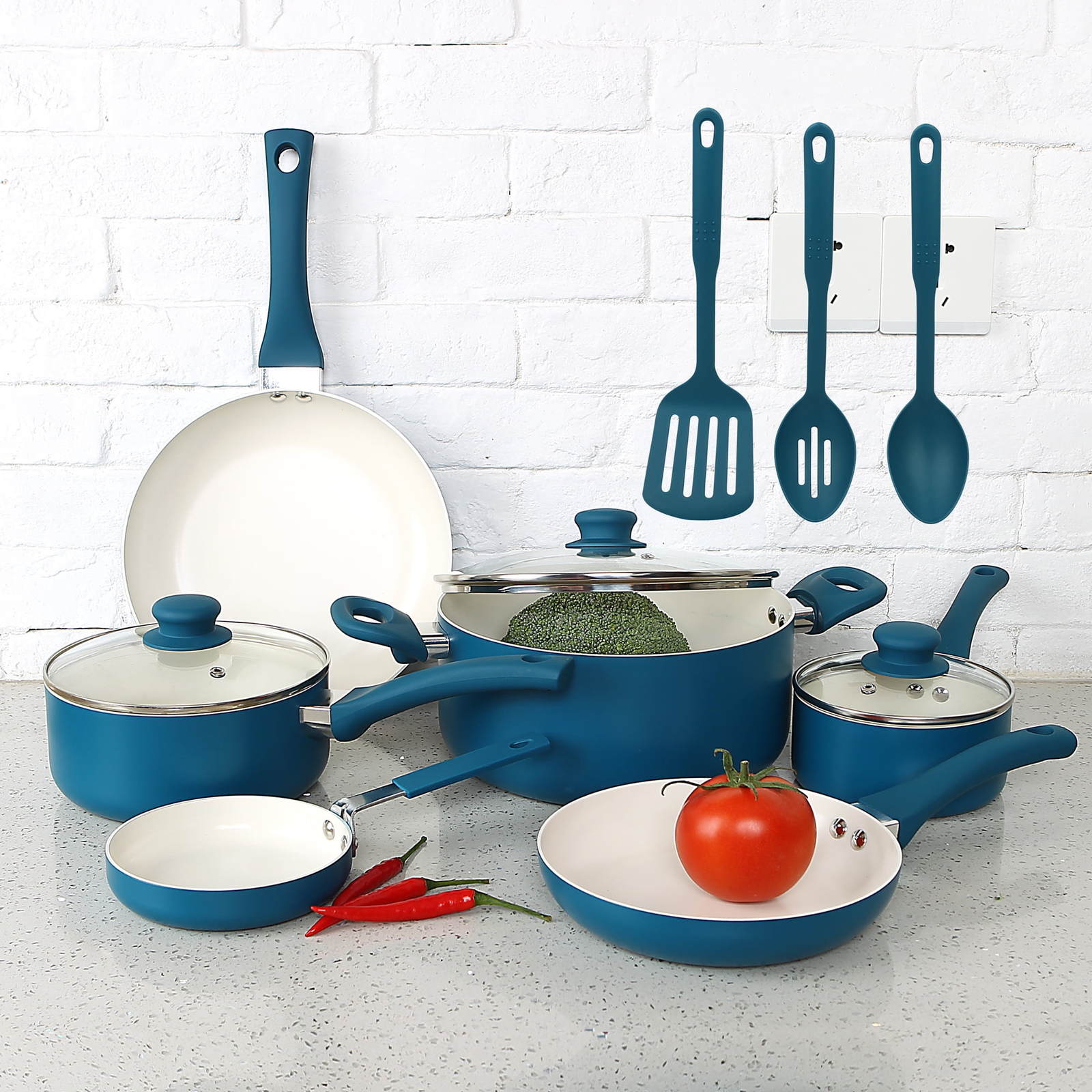 Mainstays Ceramic Aluminum 12 Pieces Cookware Set Corsair Nonstick Rivet Handle