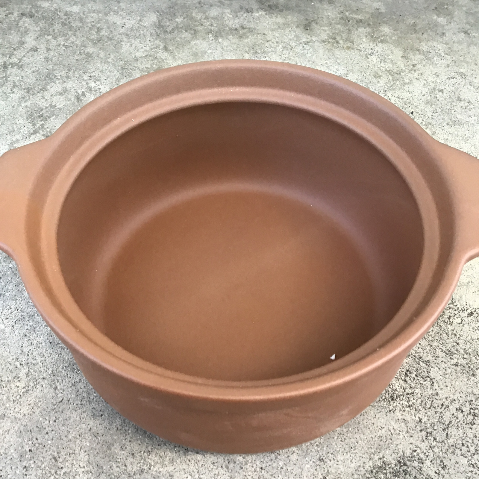 Home Essentials 2.64 QT Brown Clay Pot Cookware For Gas Wood Oven Stoves