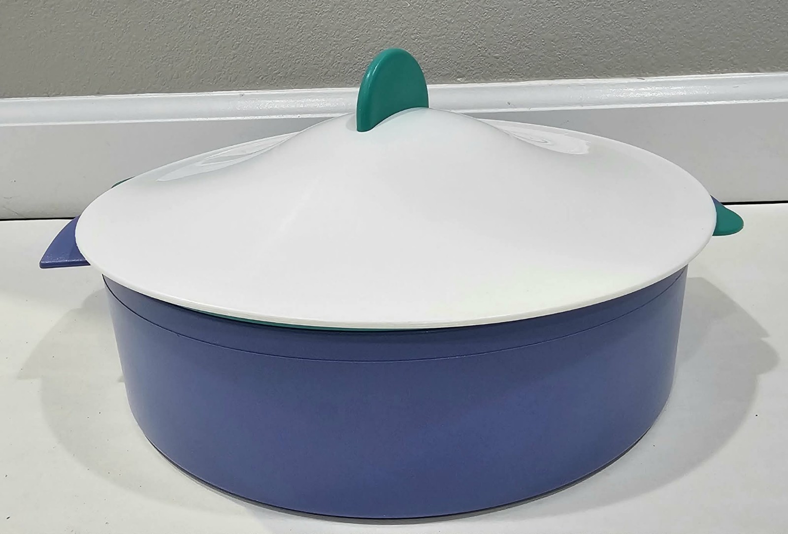 Tupperware Microwavable Steamer w/ Lid 9” 3 Piece 3066A-2 Lilac, Teal & White