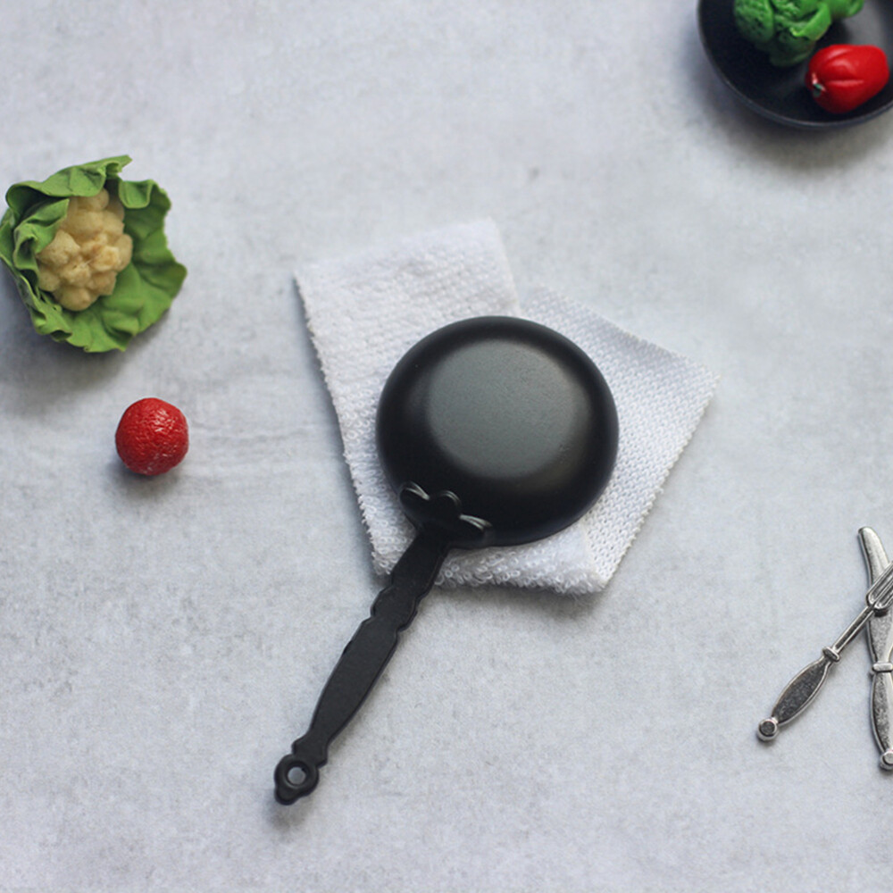 2PCS Miniature Cookware Pretend Play Frying Pan Miniature Cast Iron Skillet
