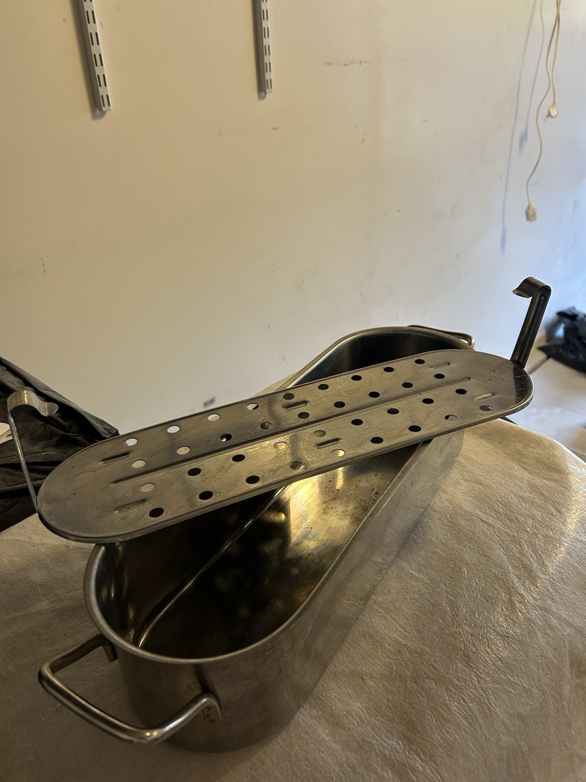 Stainless Steel Fish Poacher with Lid and Insert for Gas Electric Stoves