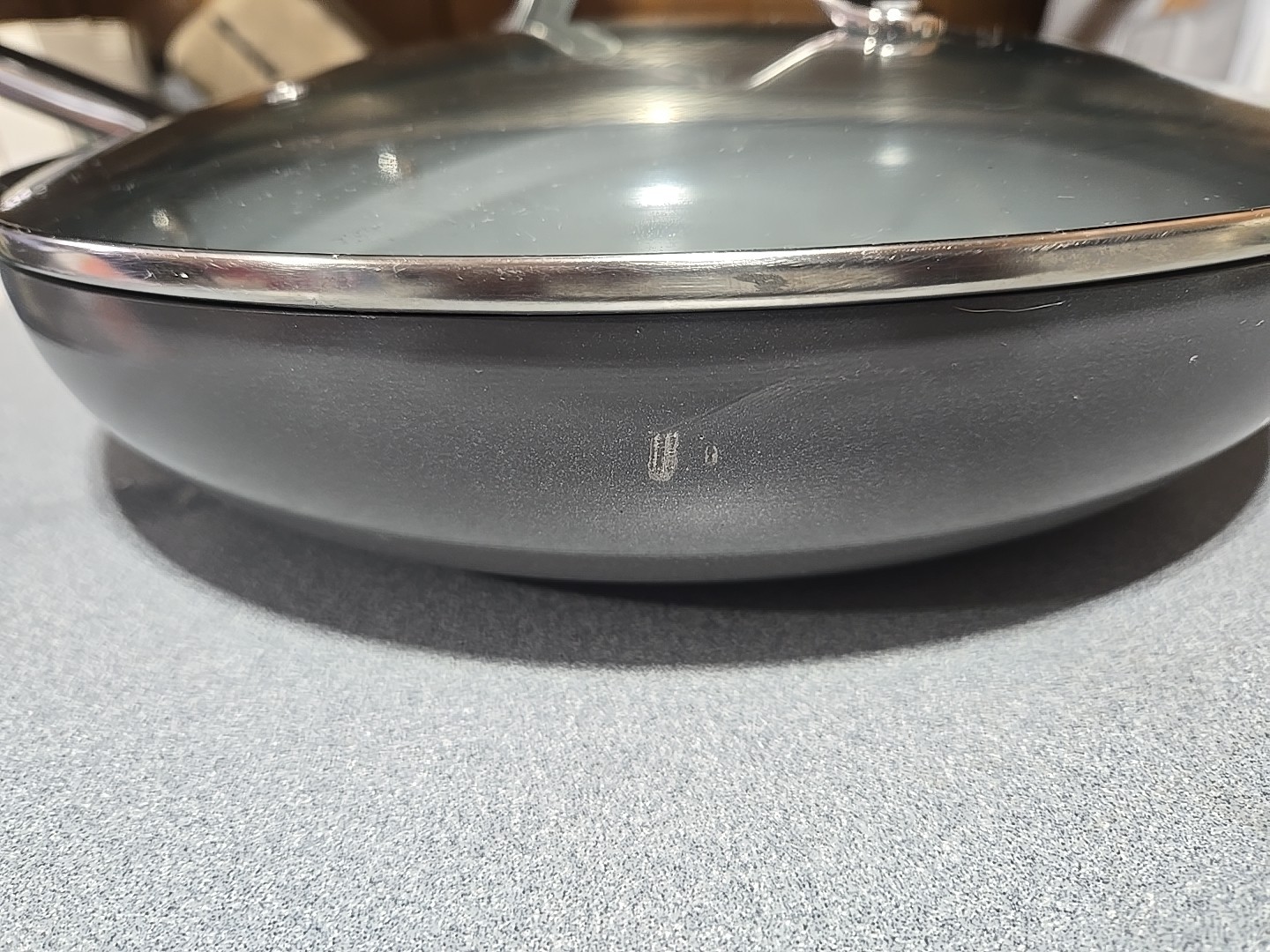 12″ Nonstick Ceramic Coated Aluminum Frypan with Cover Dark Gray – Figmint