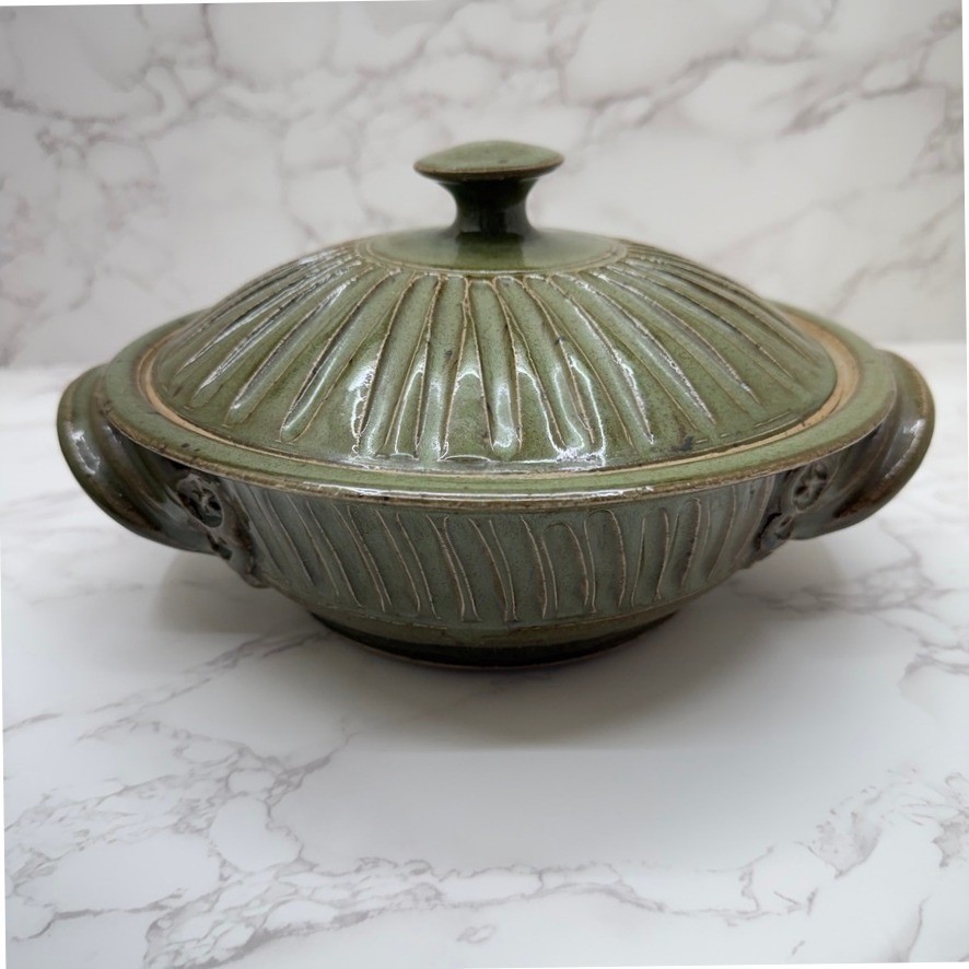 Vintage Green Ceramic Baking Dish Chimney Lid Roasting Even Cooking Signed Cozy