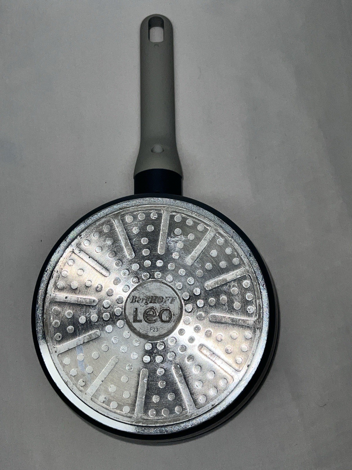 BergHoff Leo Non-Stick Covered Saucepan 1.8Qt Glass Lid Soft-touch handle