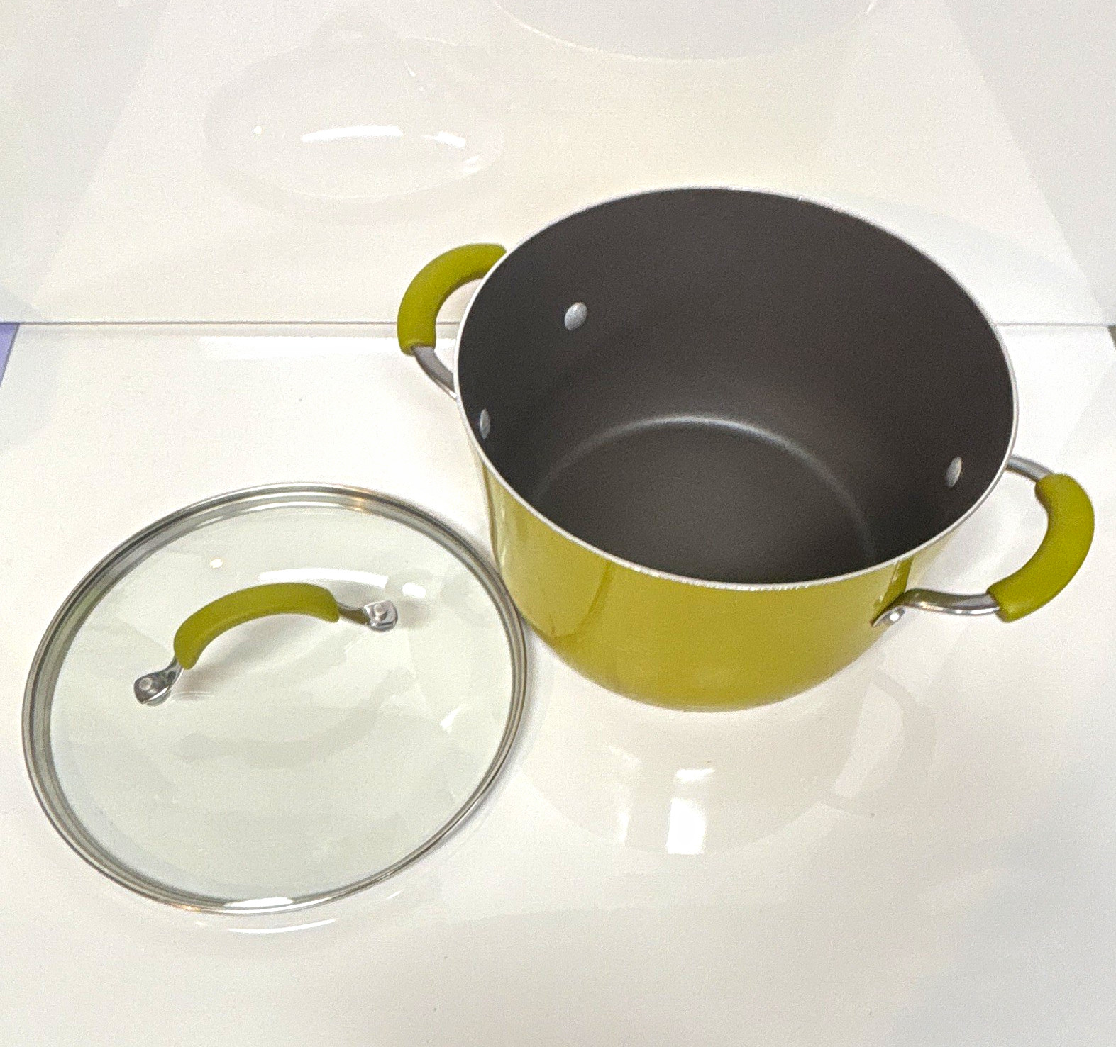 Green Gourmet 8 qt Green Round Nonstick Stockpot w Glass Lid Double Handles