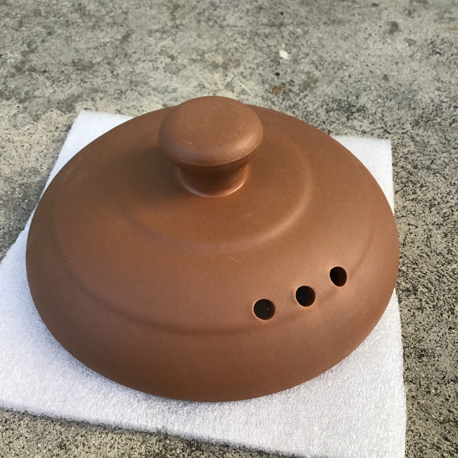 Home Essentials 1.06 QT Brown Clay Pot Cookware For Gas Wood Oven Stoves