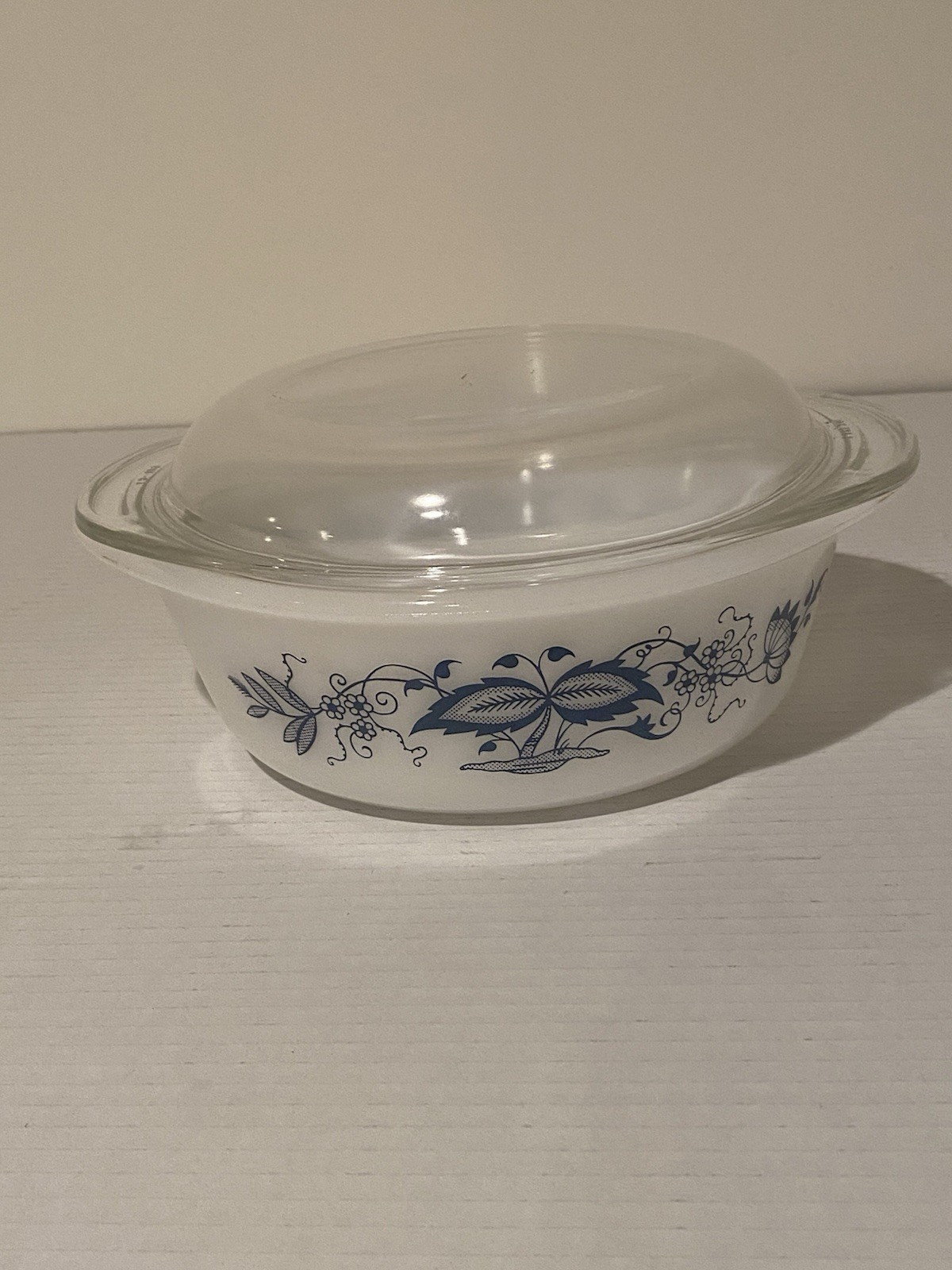 Vintage Glasbake Casserole Dish J235 Milk Glass Jeanette Blue Onion Flower 1 Qt