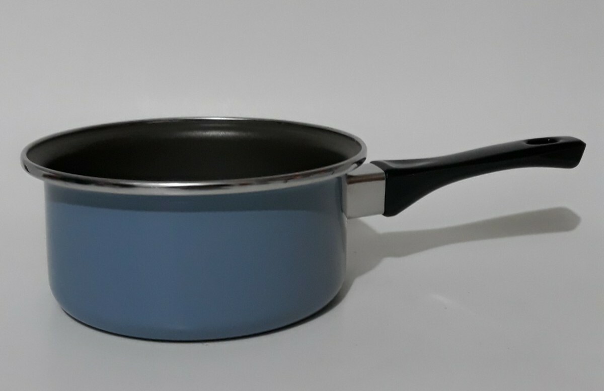 Lucent Non-Stick Cookware 1 Qt – 6 Inch Sate Blue Open Saucepan Made In Spain